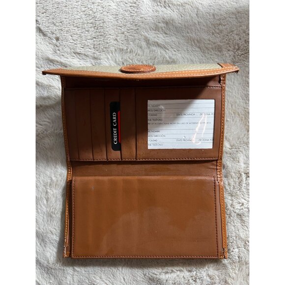 Dooney & Bourke Pebbled Leather Wallet W/ Coin Compartment & Card Slots - Picture 6 of 15